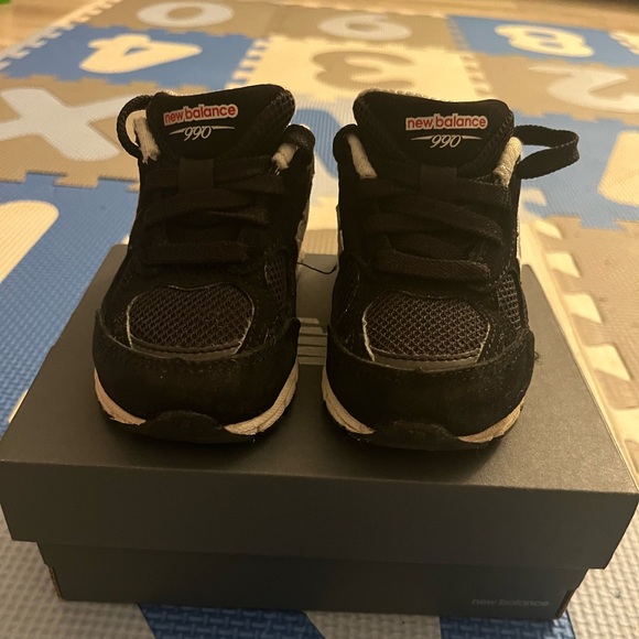 Preschool toddler size 5C, KIDS' TODDLER NEW BALANCE 990V3 CASUAL SHOES - Picture 4 of 6